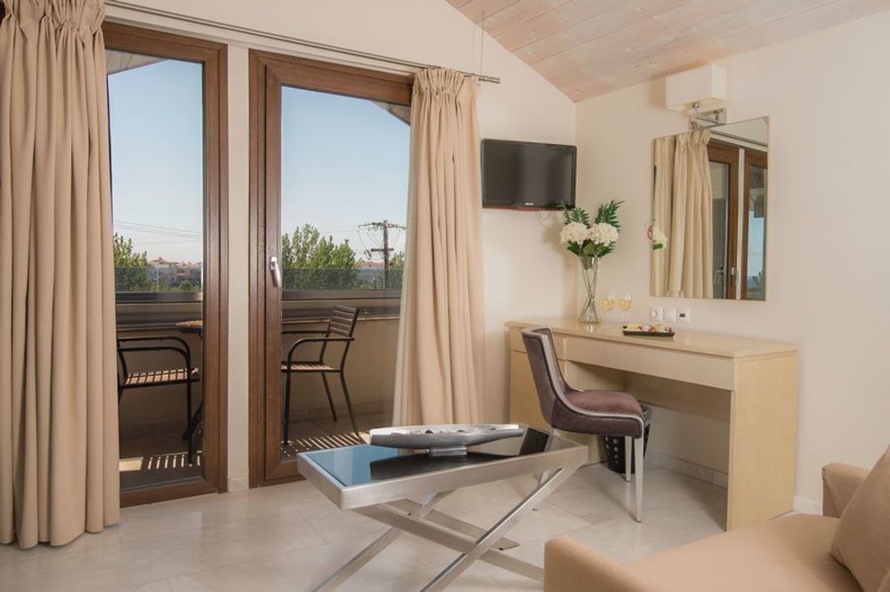 Cosmopolitan & 4* Paralia Katerinis
