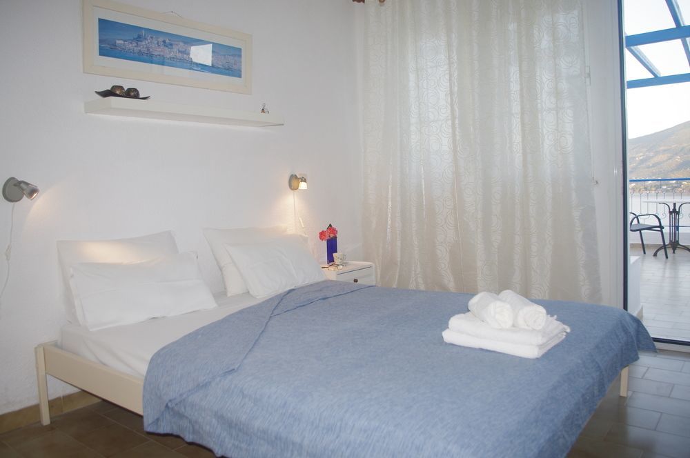 Rania Bella Vista Studios Apartment Poros Town