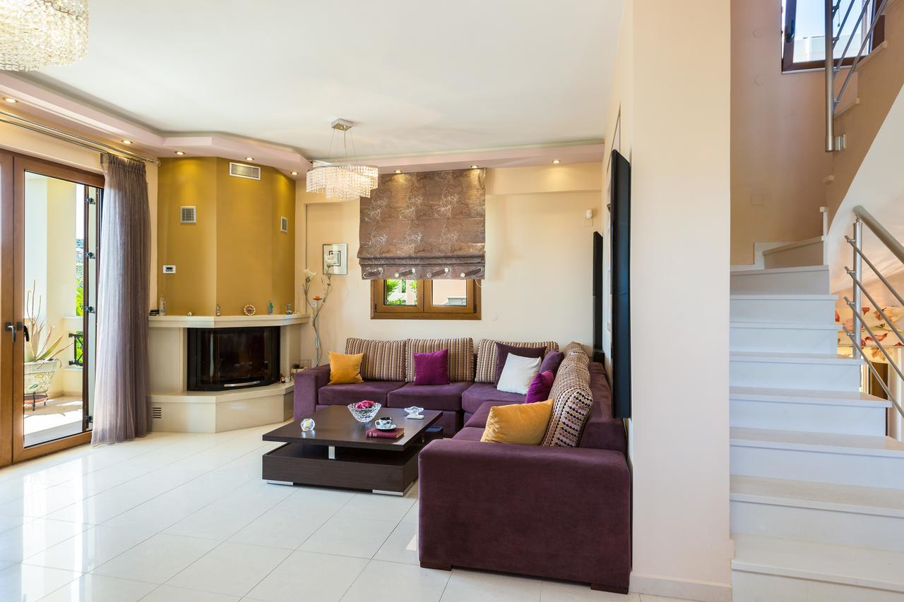Flabellina Villa *