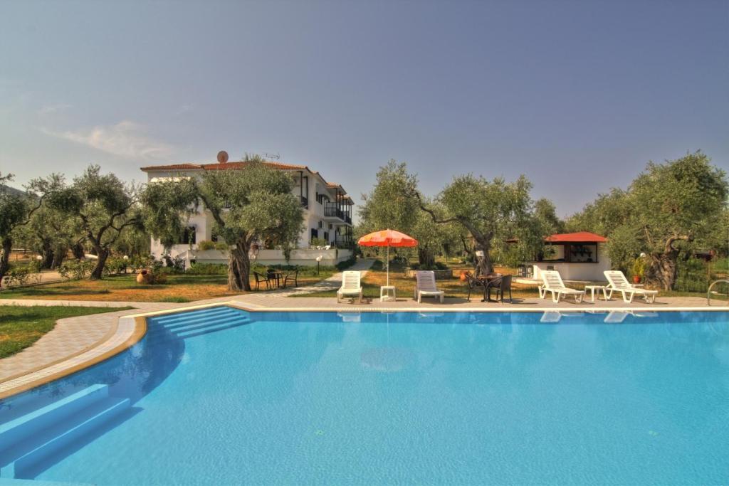 Nefeli Hotel