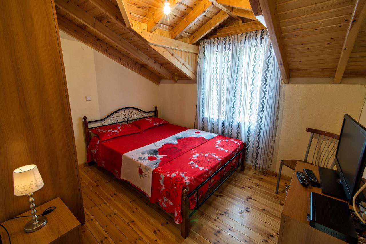 Roula Apartment *