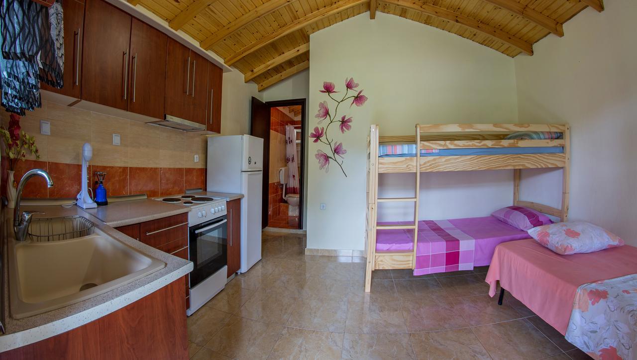 Roula Apartment *
