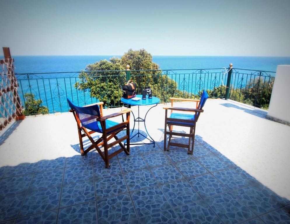 Guest house To Limanaki