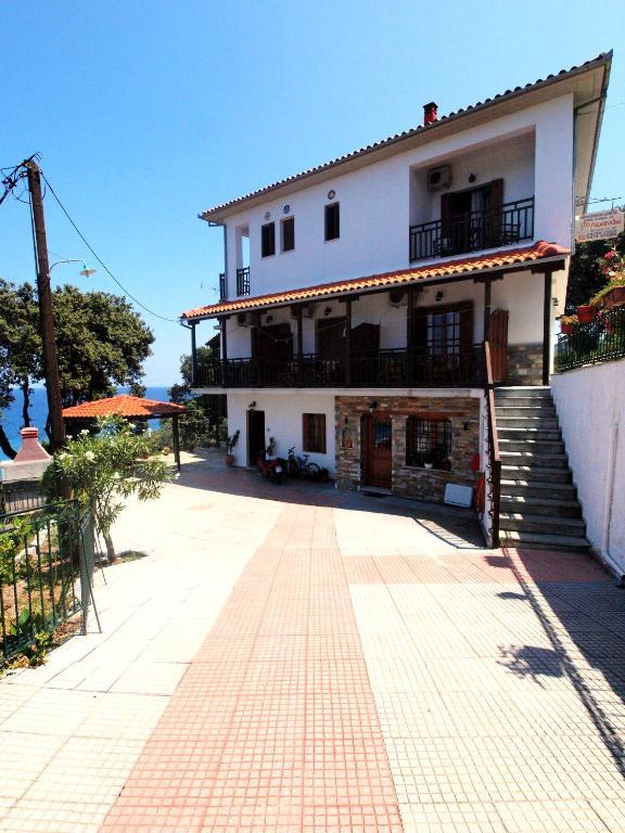 Guest house To Limanaki
