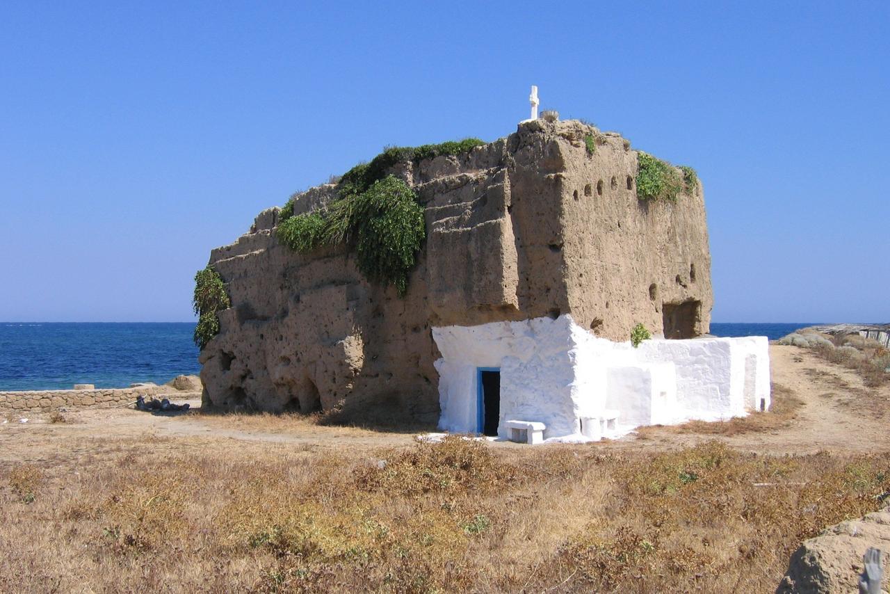 Almyra *