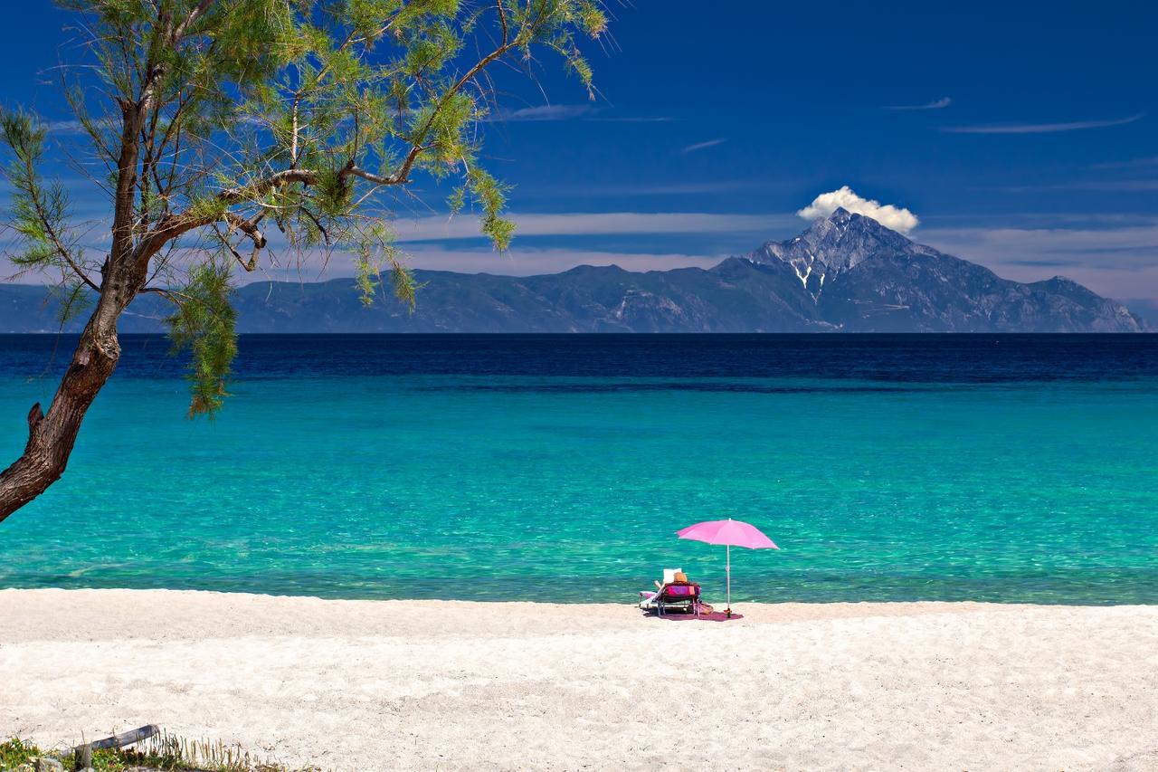 Armenistis & Campsite *