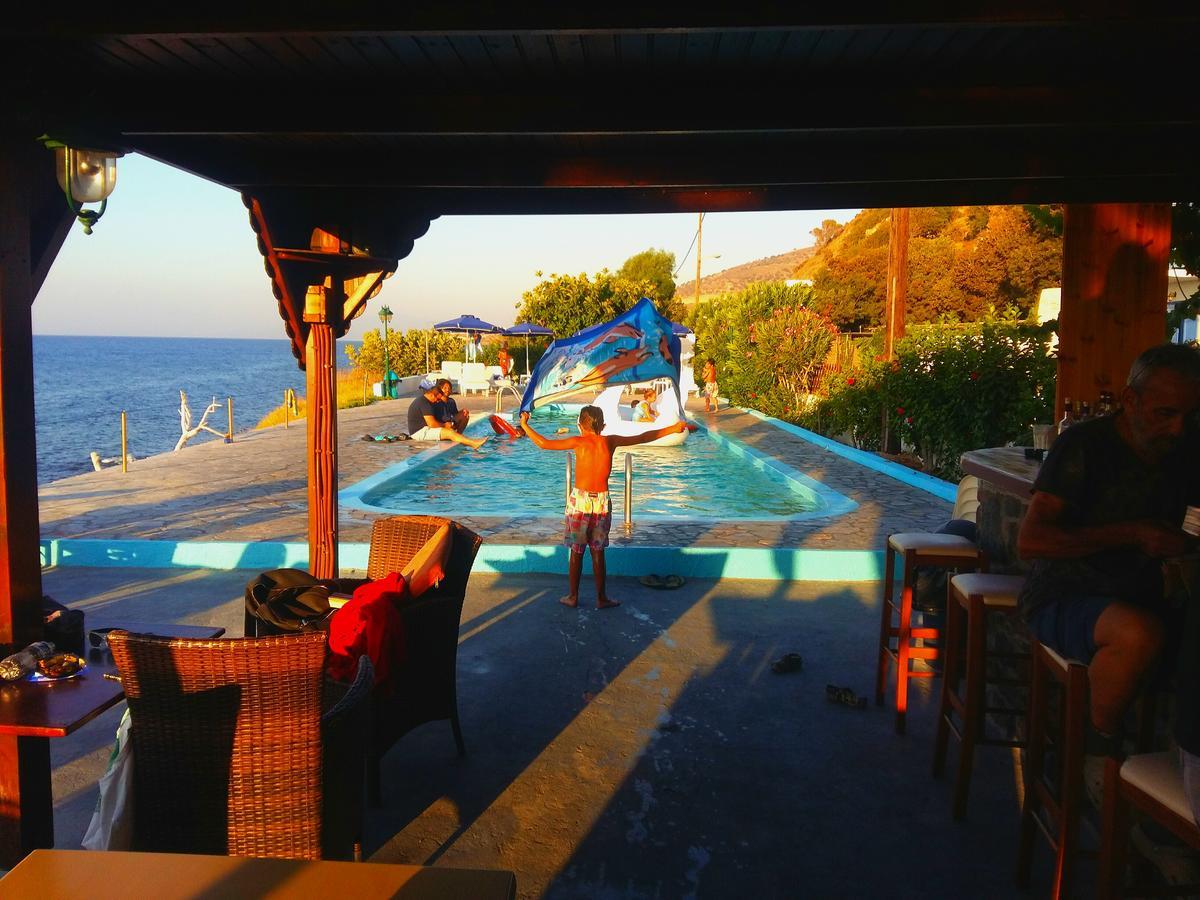 Haritos - Geothermal Hot Swimming Pool 3* Mandraki (Nisyros)