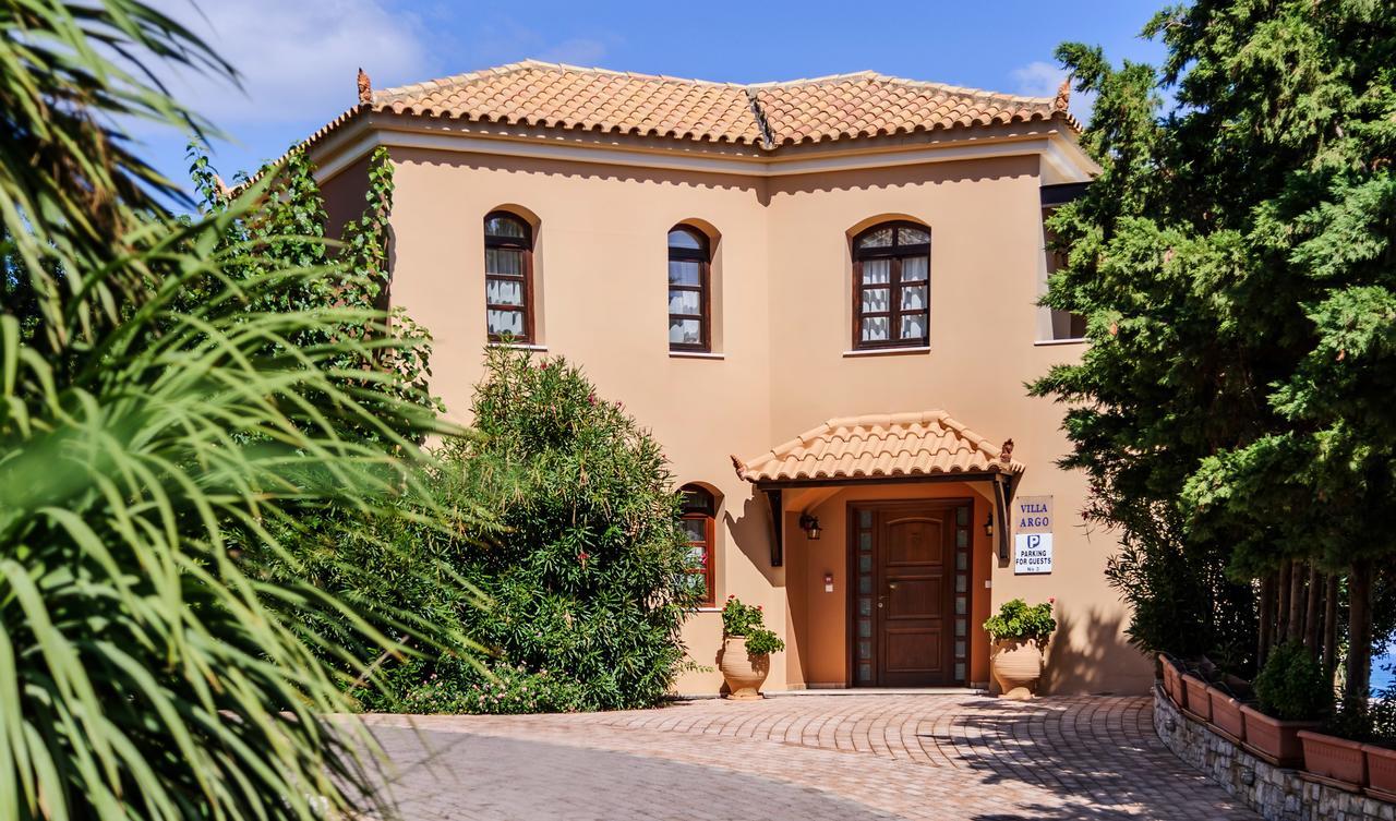 Villa Iason