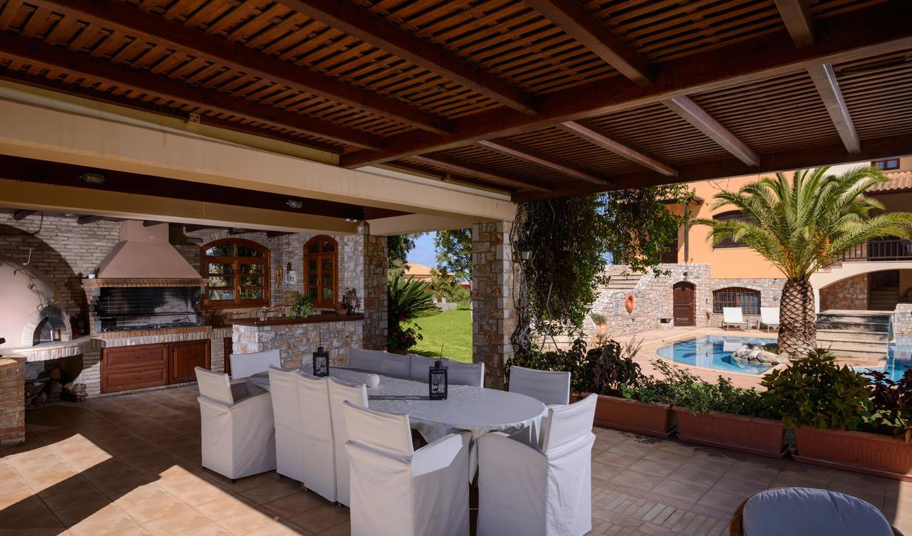 Iason Villa *