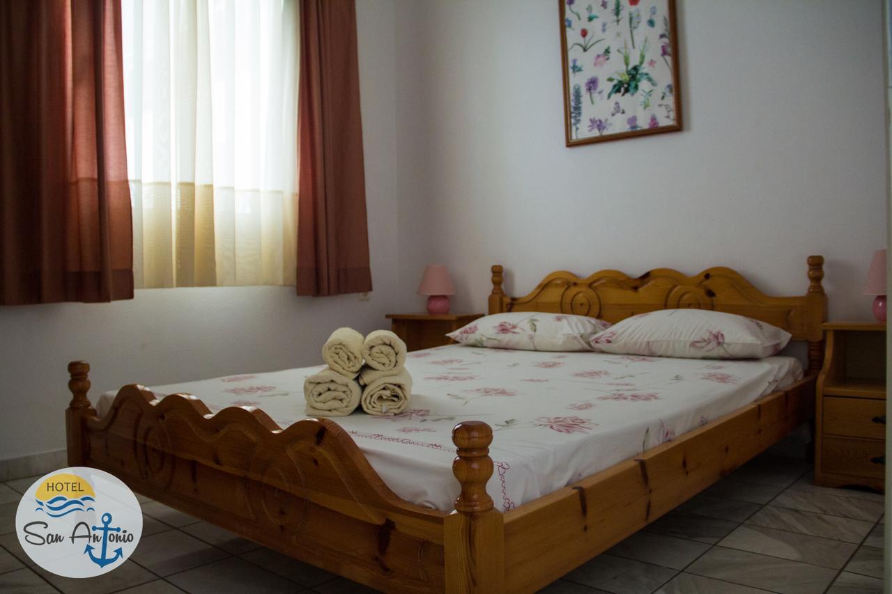 San Antonio & * Megali Ammos (Skiathos)