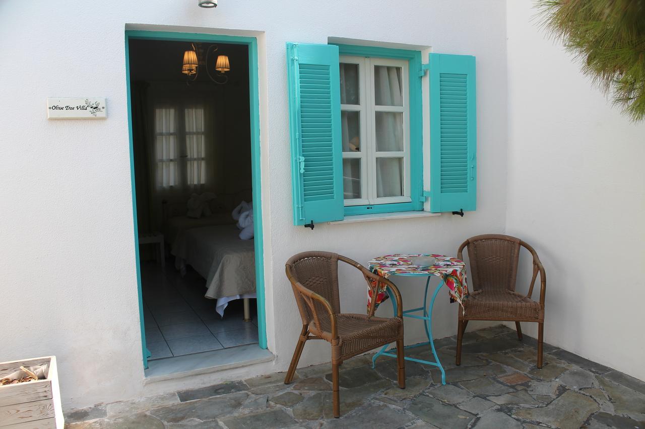 Evizorzia Perissa (Santorini)