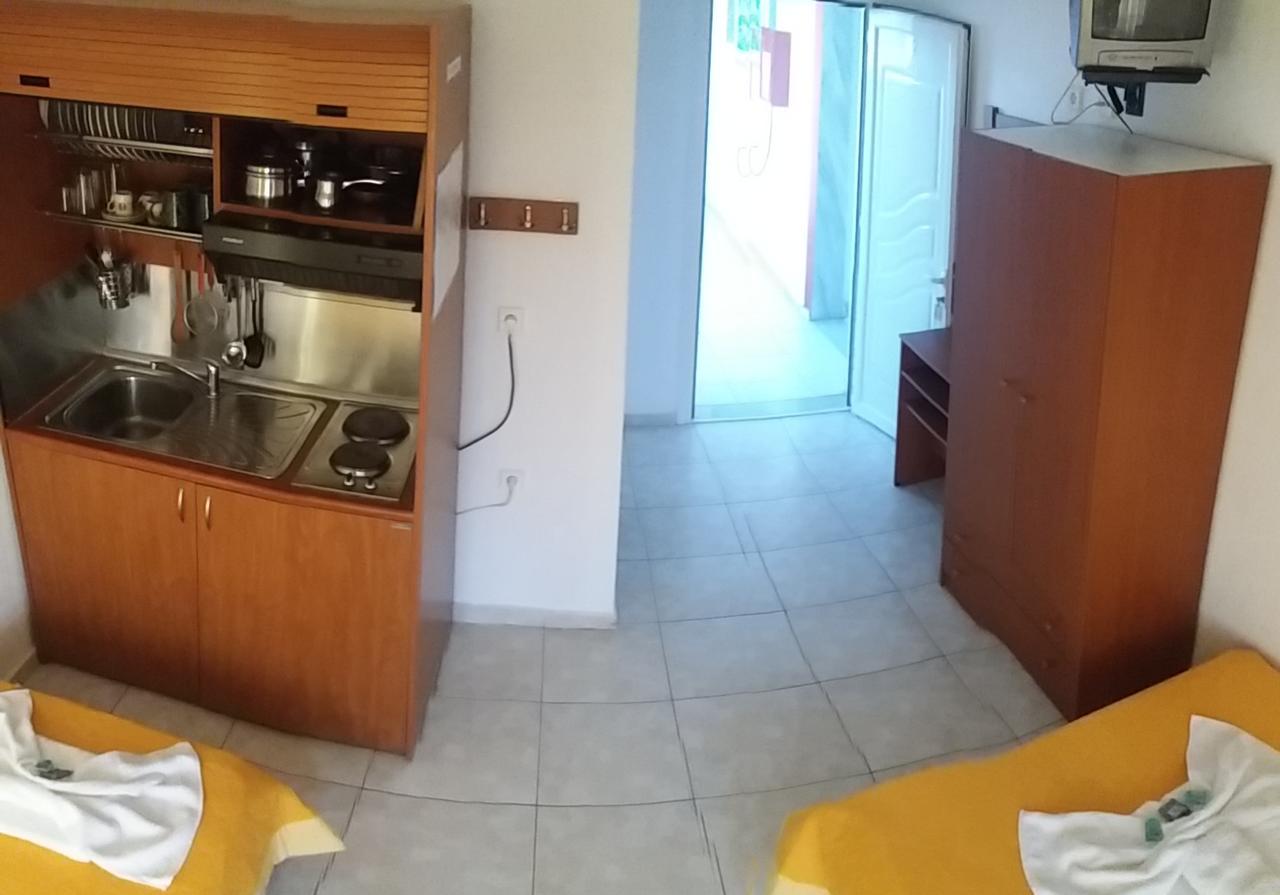 Vangelis Apartment *