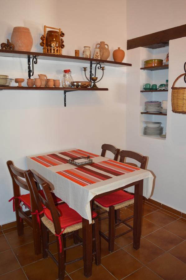 Epavlis Iosif Villa *