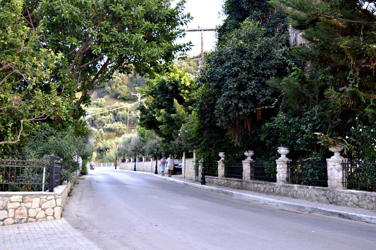 Paradise Hotel 3*