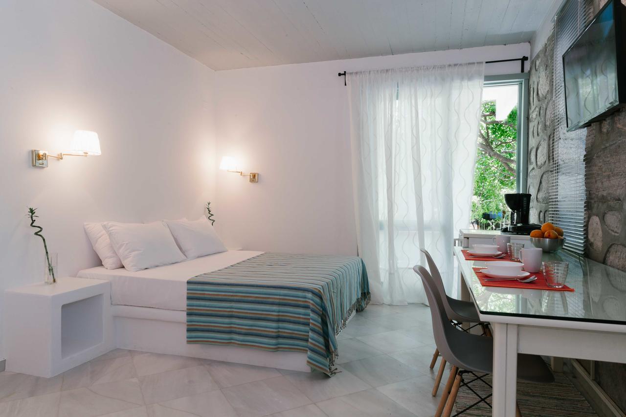 Alkithea Aparthotel