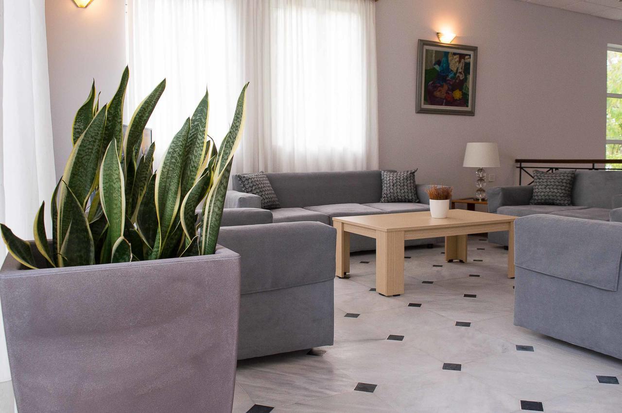 Paradise Hotel 3*