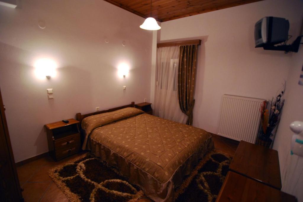 Apartment To Spiti Tis Pareas *