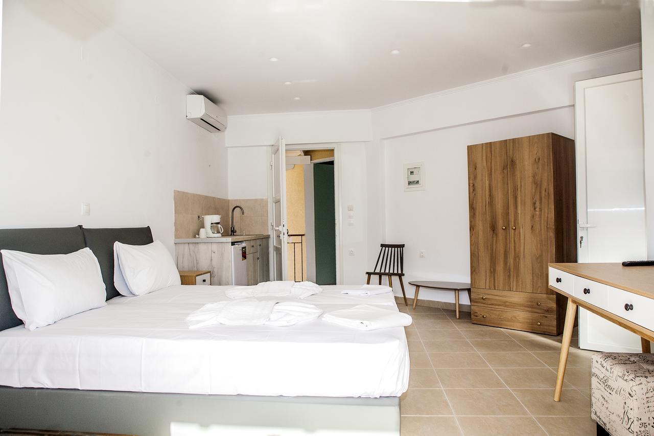 Athineon Hotel