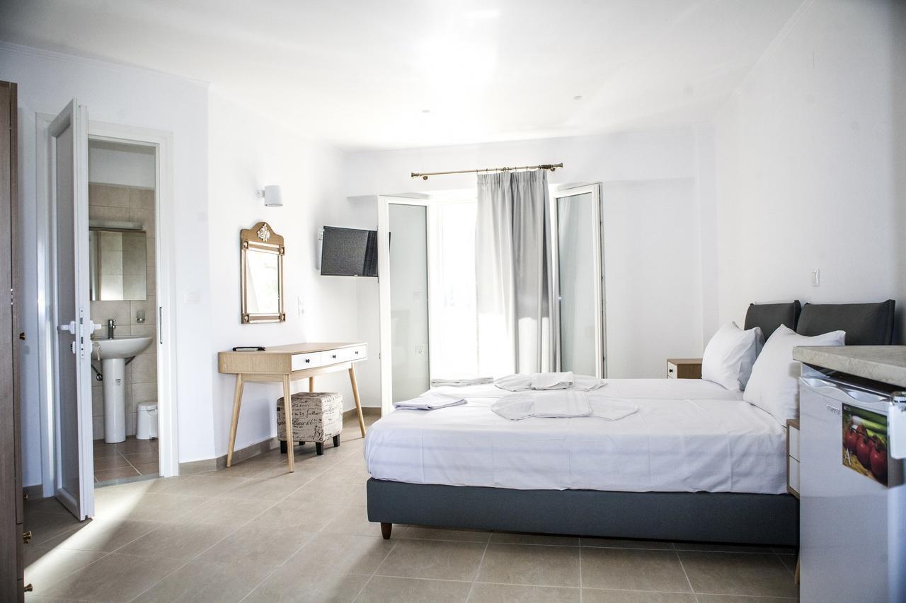 Athineon Hotel