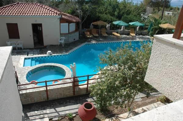Albatross Aparthotel