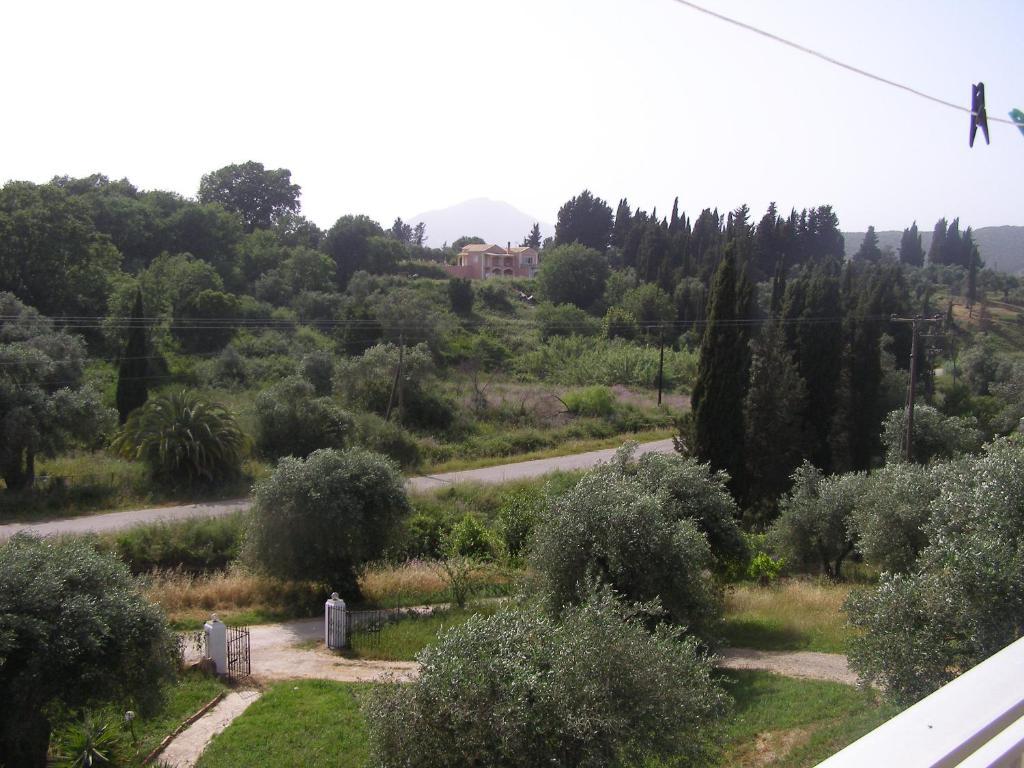 Evridiki Apartment Mesongi