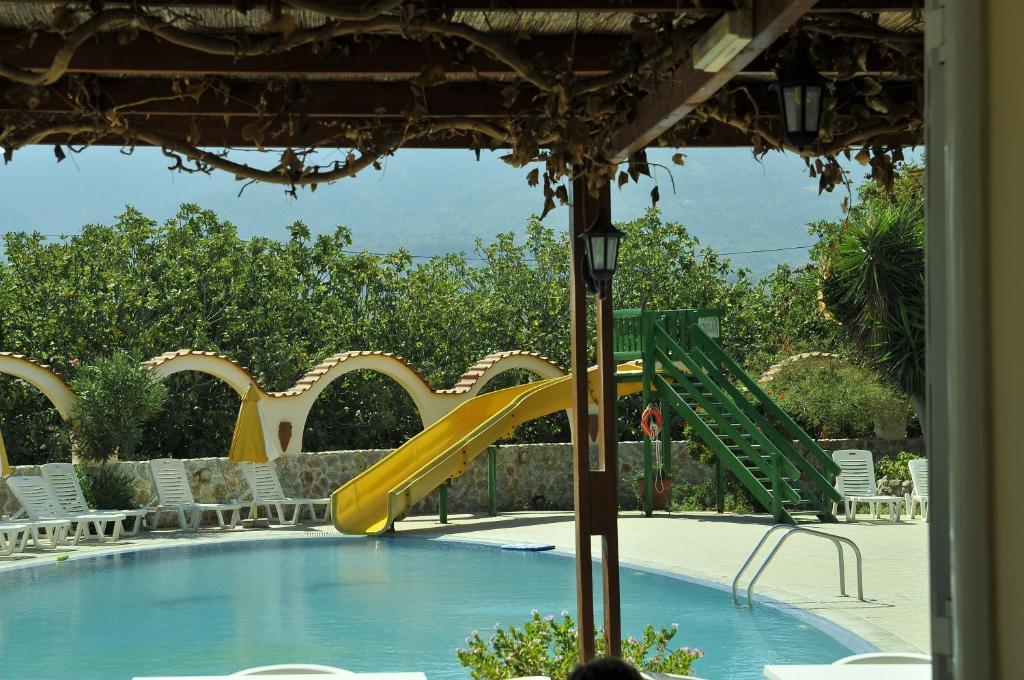 Fili Aparthotel
