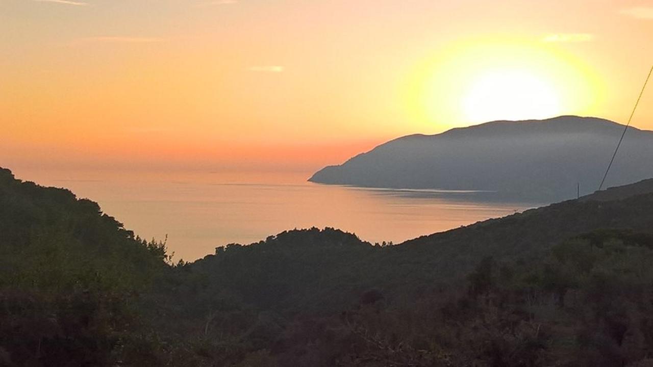 Mirothea Alonissos * Alonnisos Town