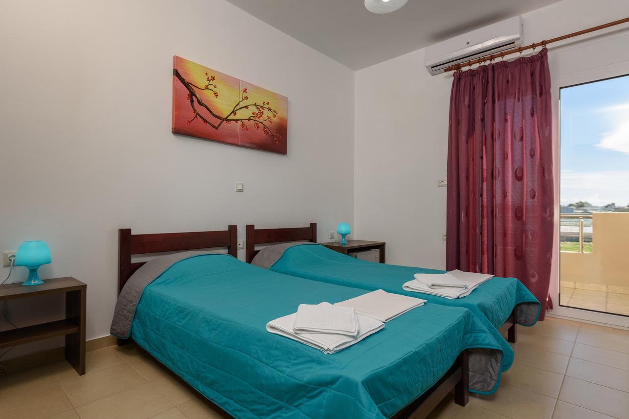 Villa Elpidis *