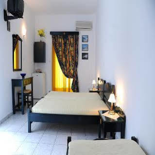 Anna Zisimos Guest house