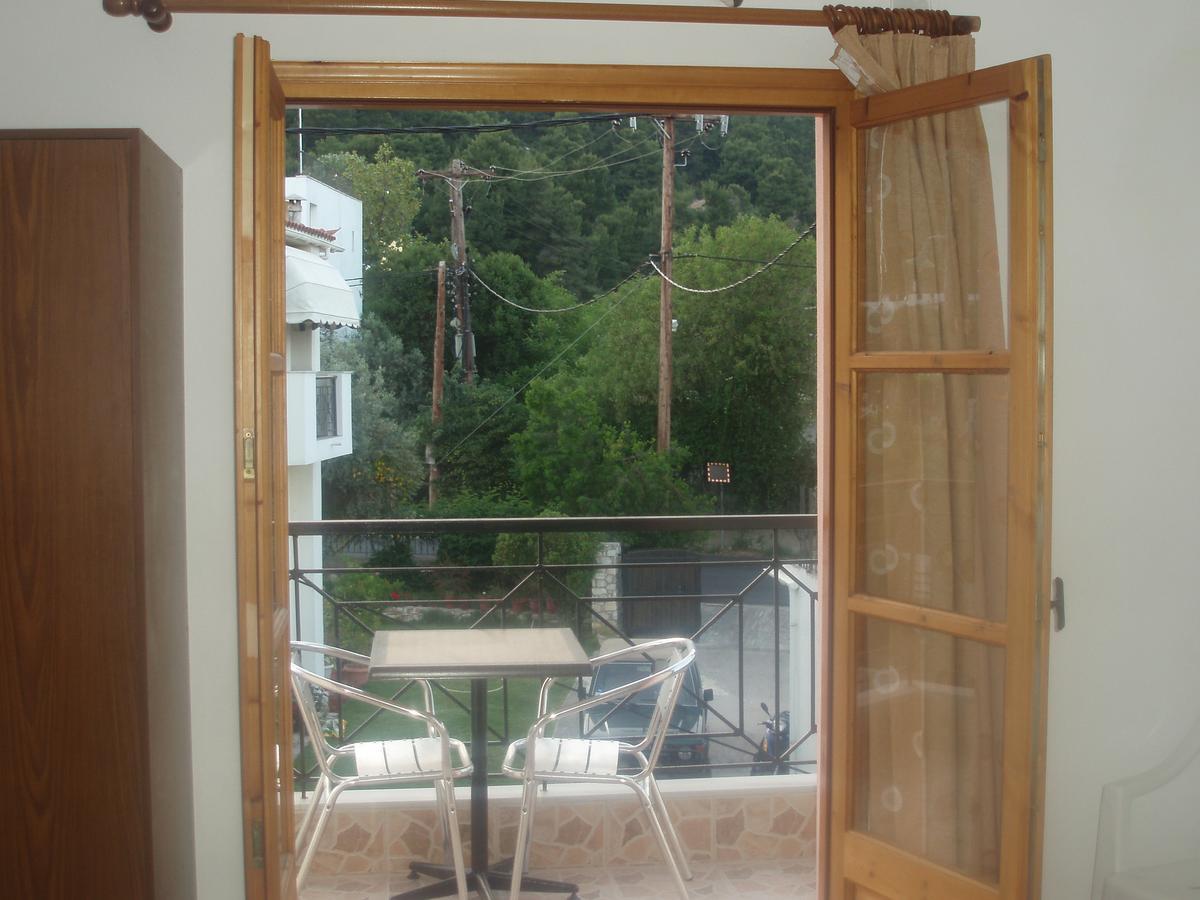 Hellen Megali Ammos (Skiathos)