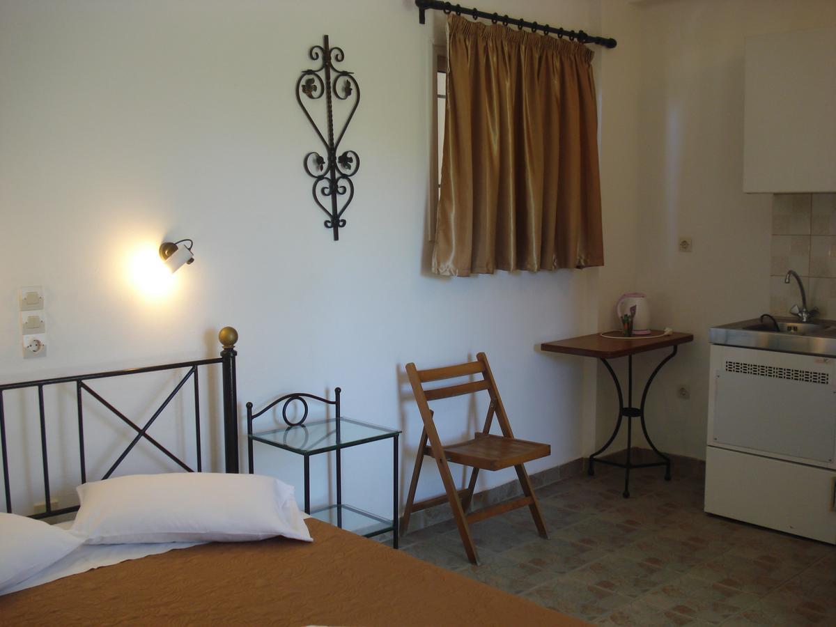 Iron House Agios Georgios (Corfu)