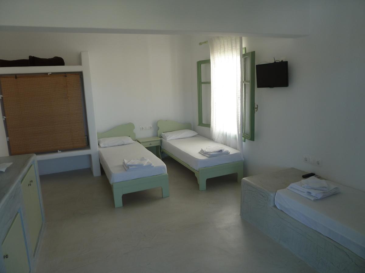 Nikos Place Chora (Ios)