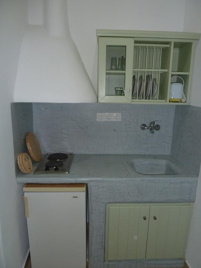 Nikos Place Apartment