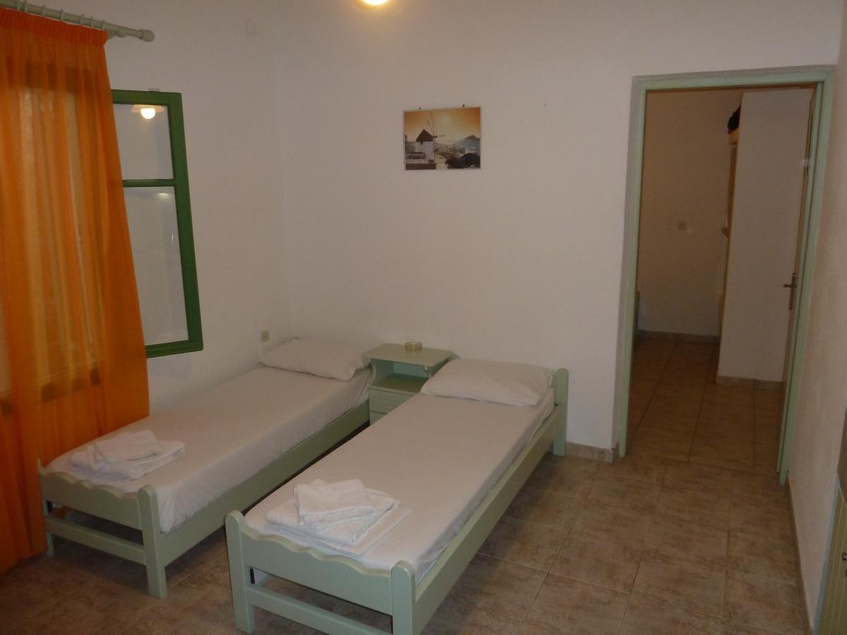 Nikos Place Chora (Ios)