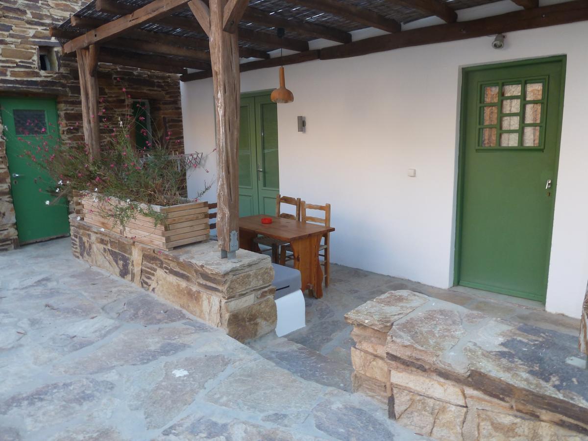 Nikos Place Chora (Ios)