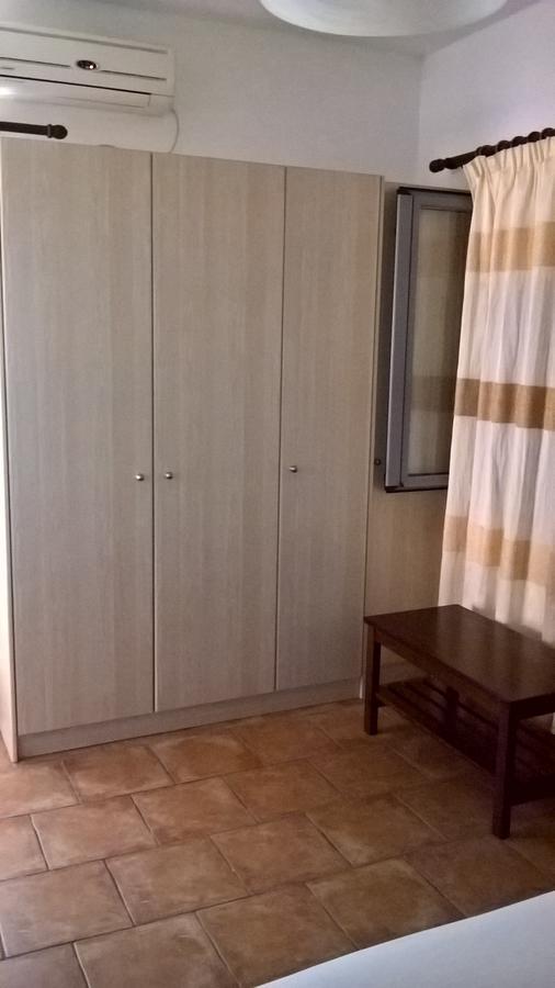 Aparthotel Petradi Livadi (Kythira)