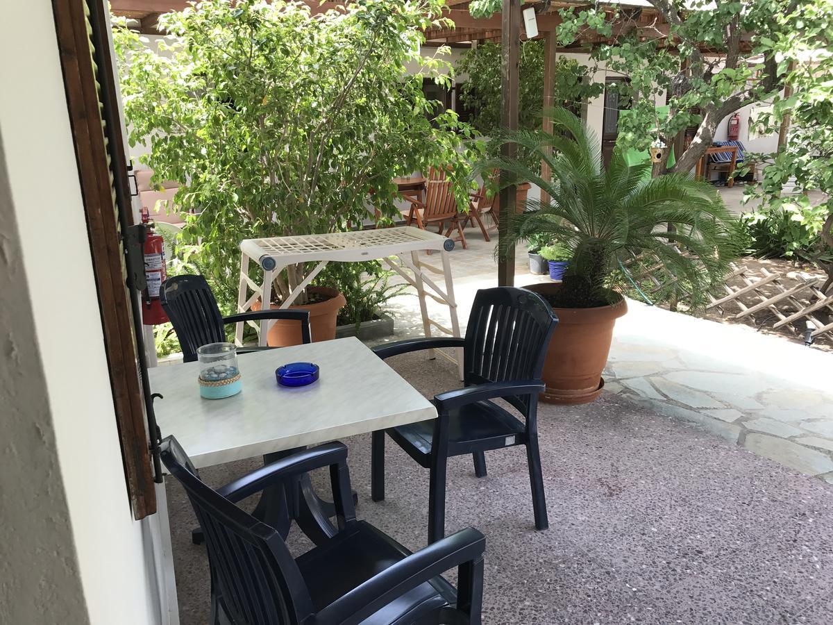 Akti And Guest house Livadi (Serifos)