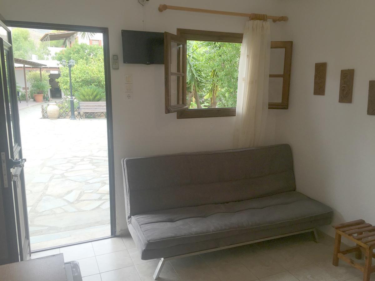 Akti And Guest house *