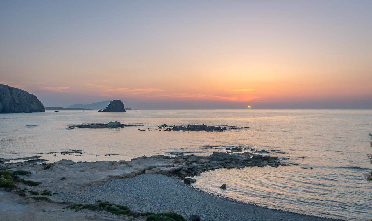 Milos Waves Luxury