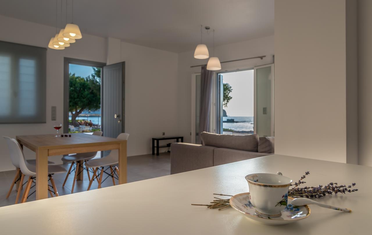 Milos Waves Luxury Pollonia