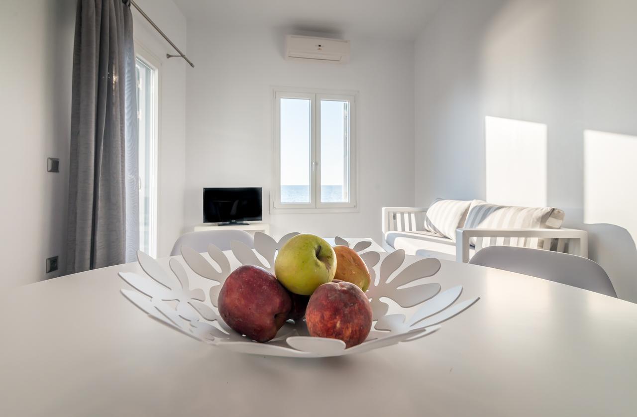 Milos Waves Luxury *