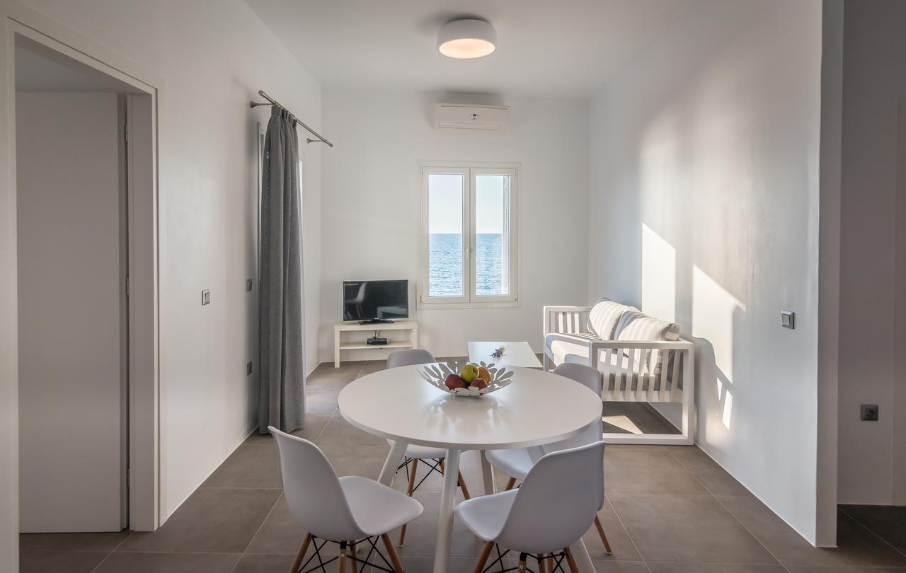 Milos Waves Luxury Apartment *