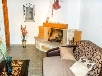 Traditional Stone 3* Vafes