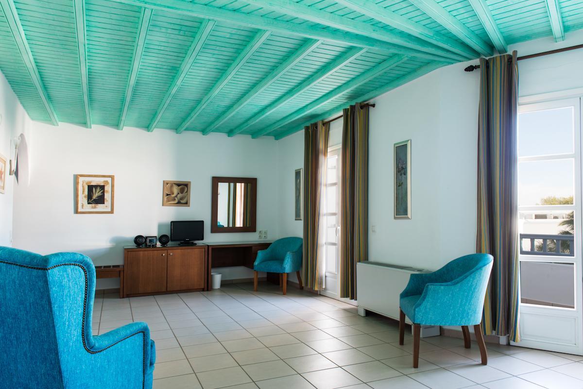 Poseidon Hotel 4*