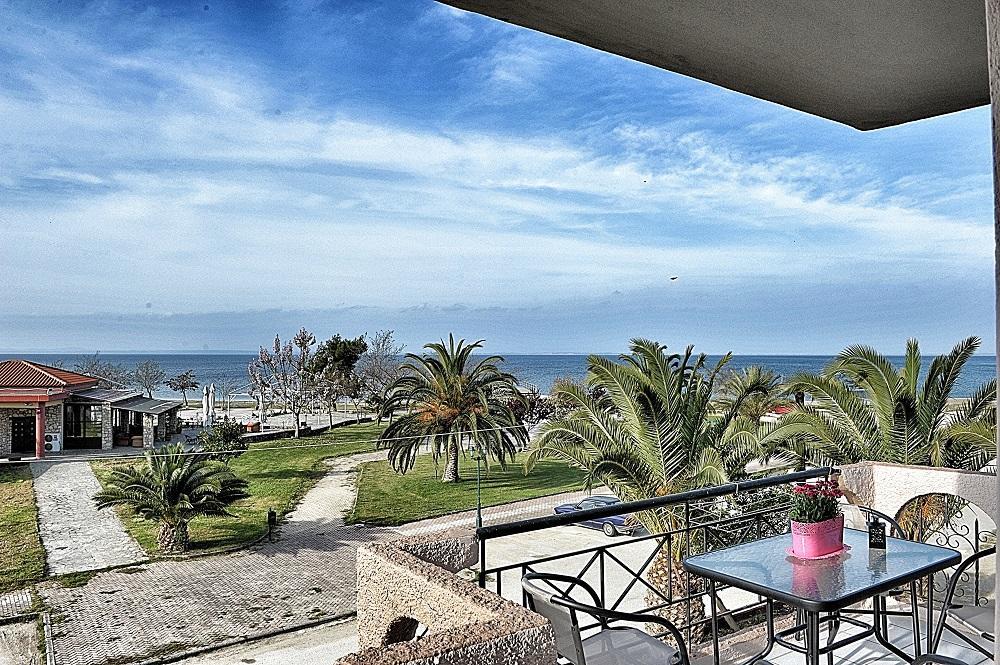 Apartment Palm Tree Psakoudia