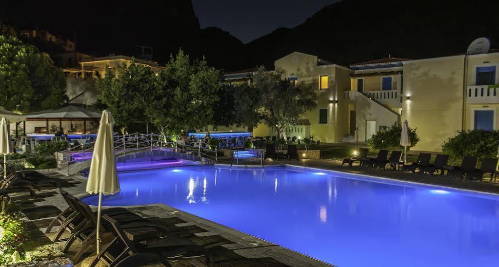 Pearl Bay Vrontados