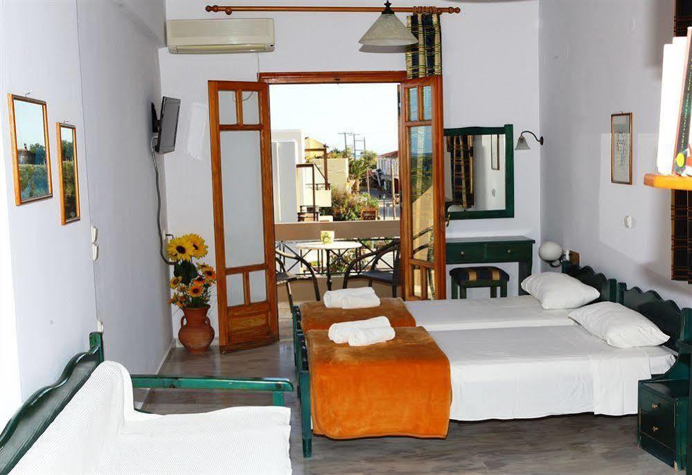 Idomeneas & Hotel 2*