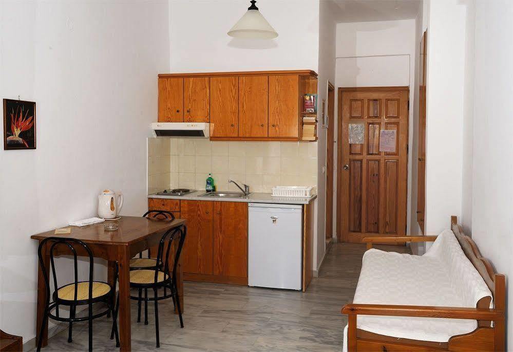 Hotel Idomeneas &