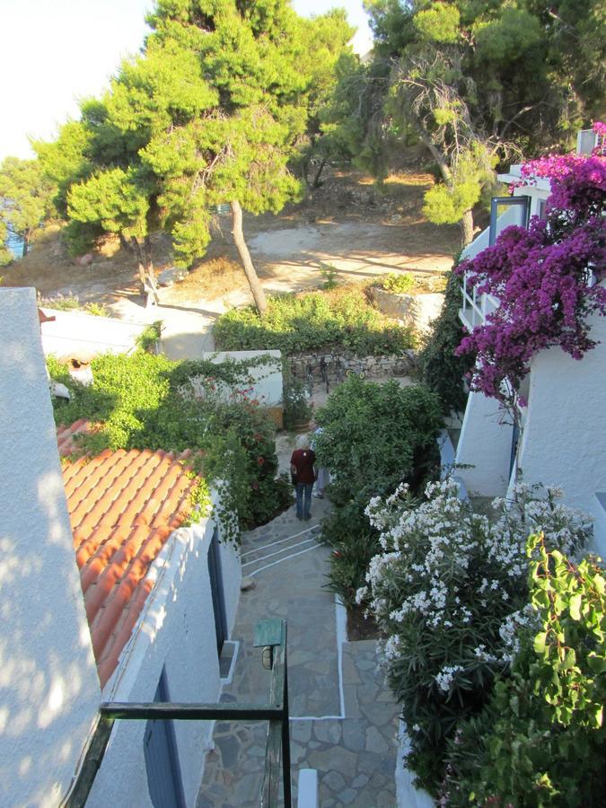 Rosys Little Village Guest house *