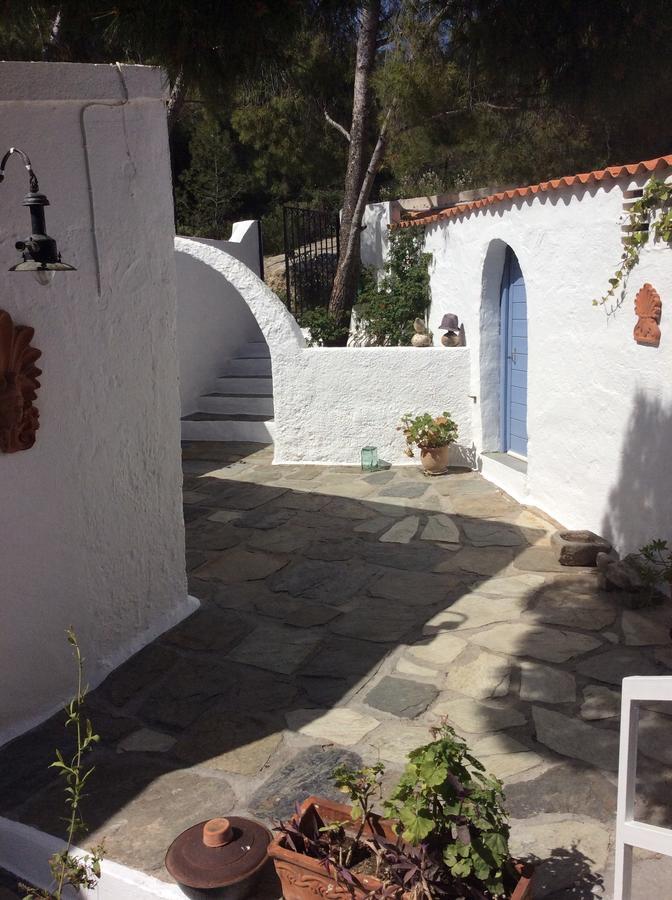 Rosys Little Village Guest house Skala (Agistri)